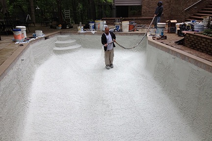 pool-plaster-application